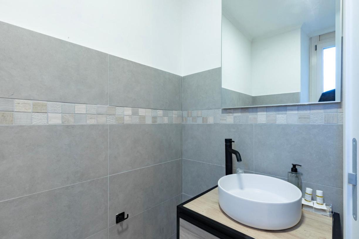 Rdr Tortona Rooms Rome Bagian luar foto